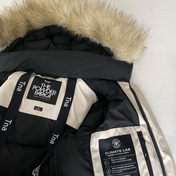 Aritzia Coat - Picture 3 of 4